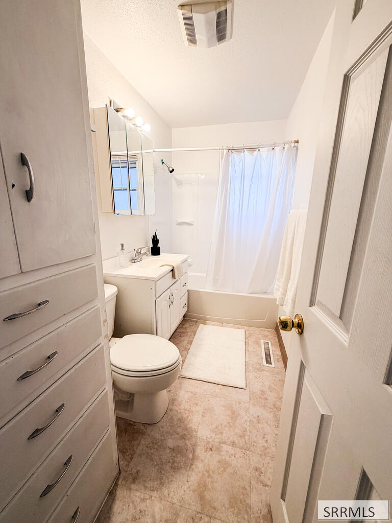 1455 Clark Drive Property Photo 12