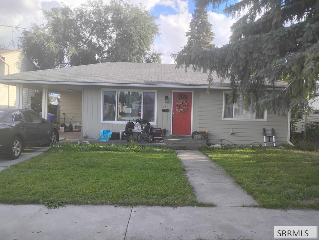 271 W 1st N Property Photo 1