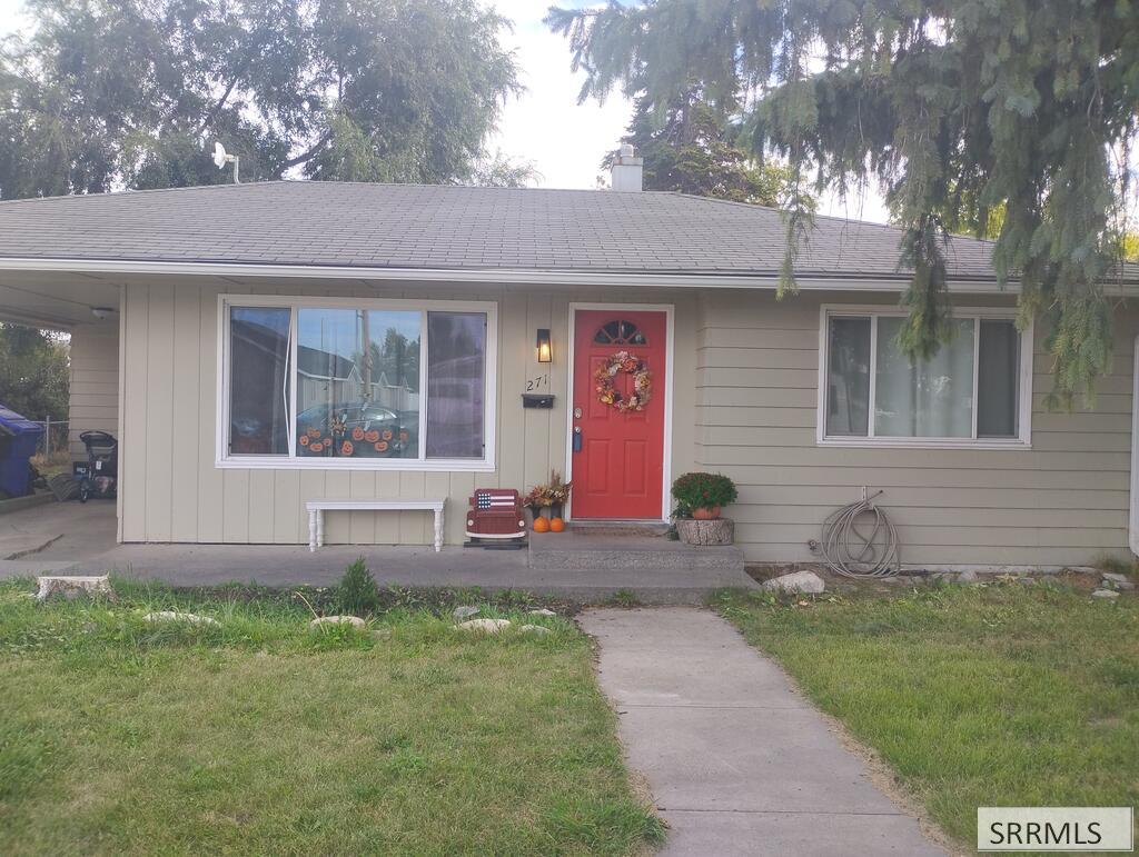 271 W 1st N Property Photo 1