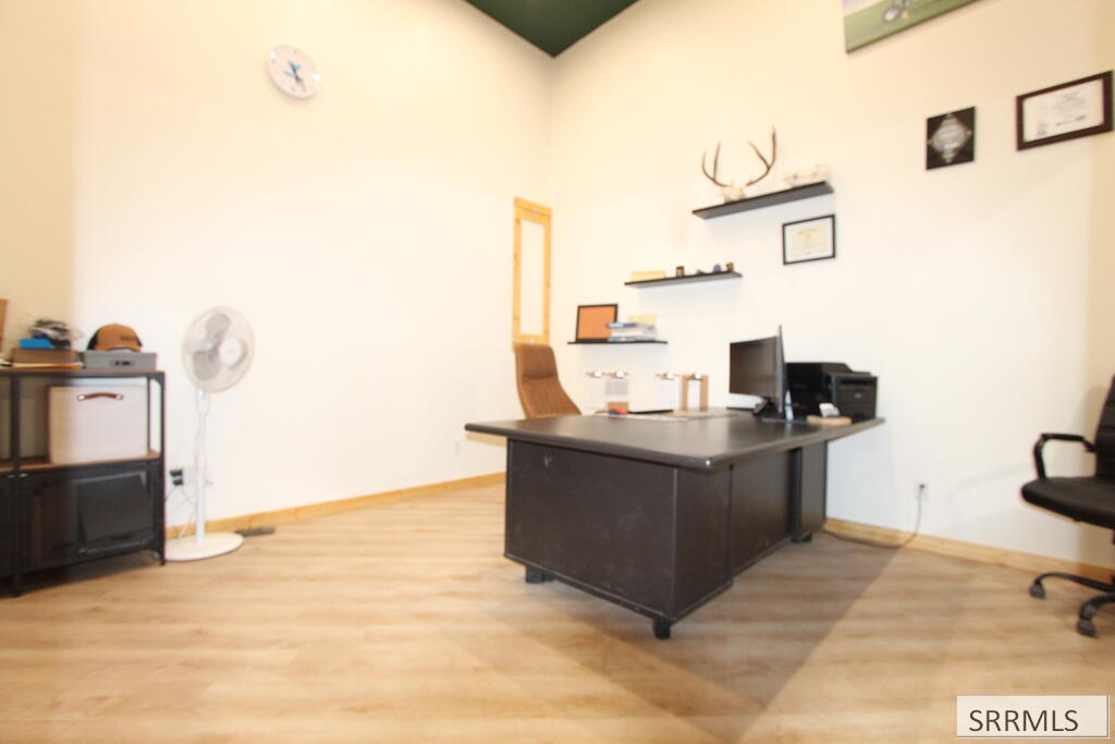 108 E Custer Street Property Photo 15