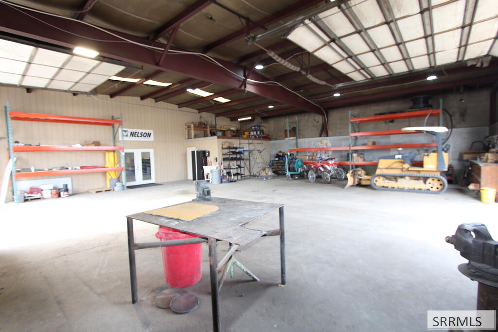 108 E Custer Street Property Photo 24