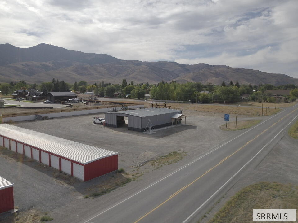 108 E Custer Street Property Photo 32