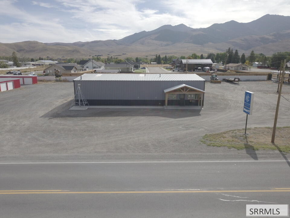 108 E Custer Street Property Photo 35