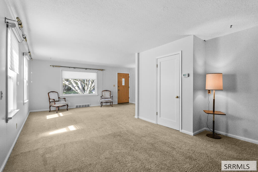 822 Crestmont Avenue Property Photo 7
