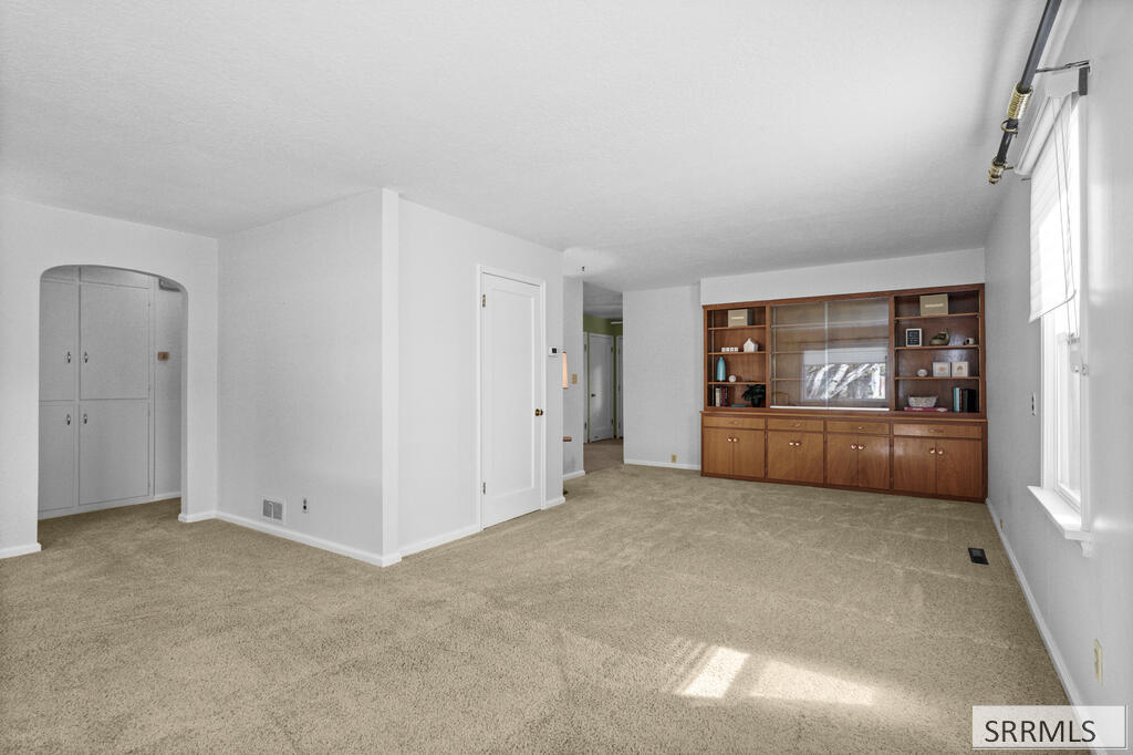 822 Crestmont Avenue Property Photo 8
