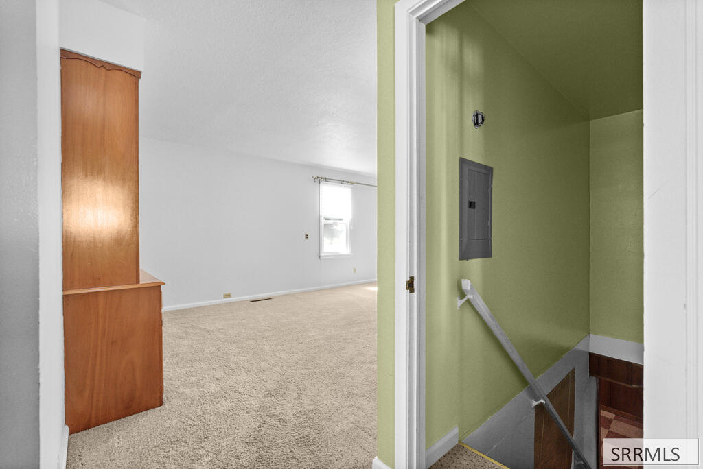 822 Crestmont Avenue Property Photo 23