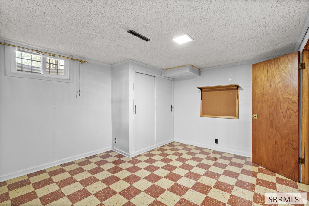 822 Crestmont Avenue Property Photo 29