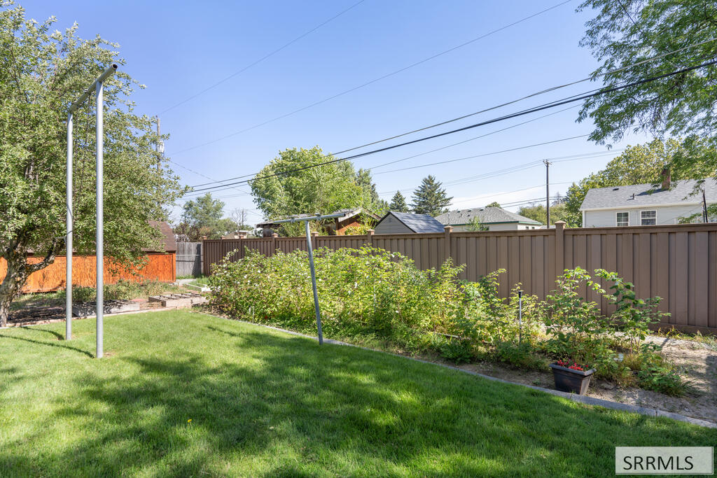 822 Crestmont Avenue Property Photo 46