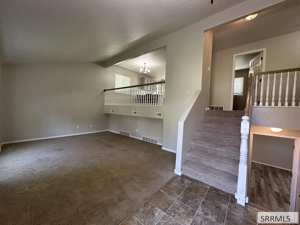 191 Pioneer Road Property Photo 2