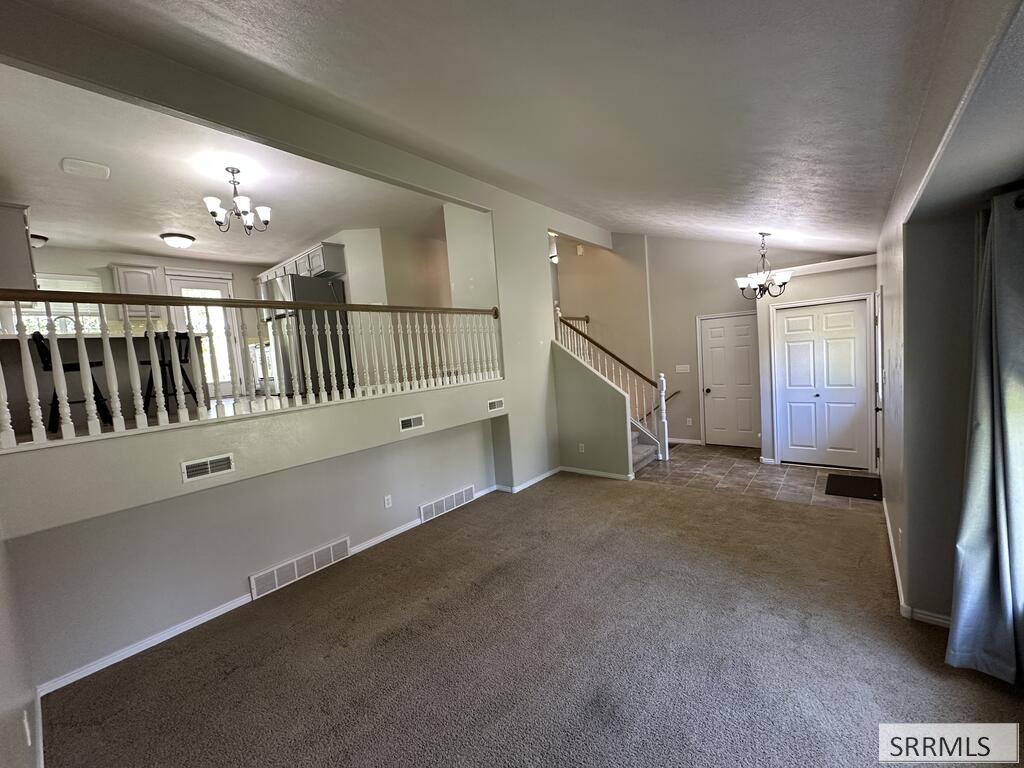 191 Pioneer Road Property Photo 3