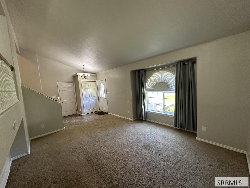 191 Pioneer Road Property Photo 4