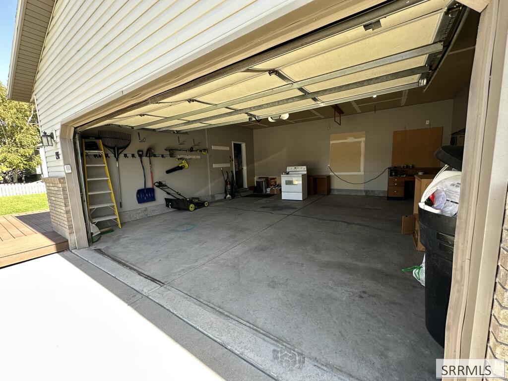191 Pioneer Road Property Photo 28