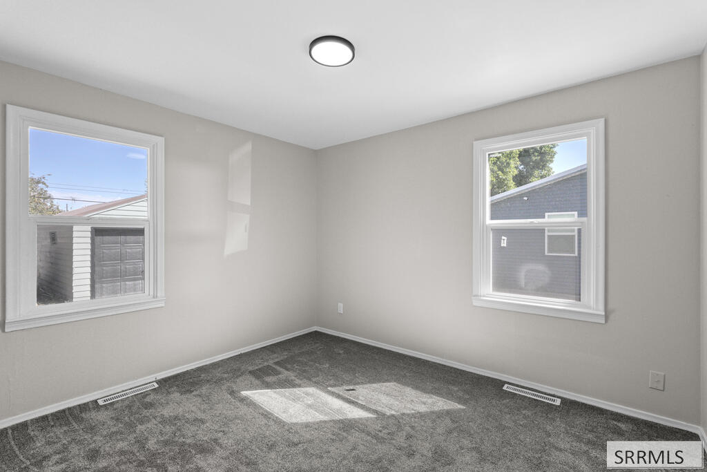 252 W 16th Street Property Photo 13