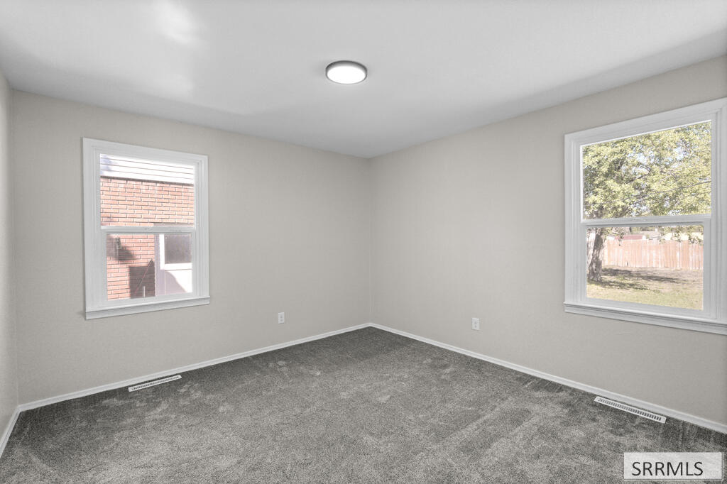 252 W 16th Street Property Photo 17