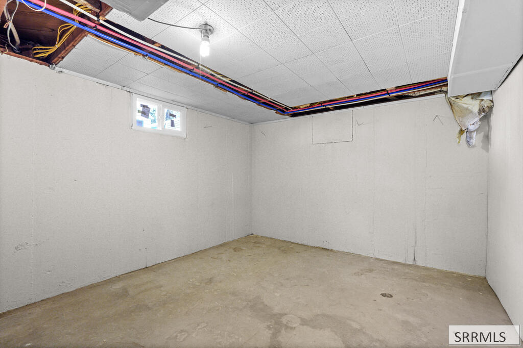 252 W 16th Street Property Photo 24