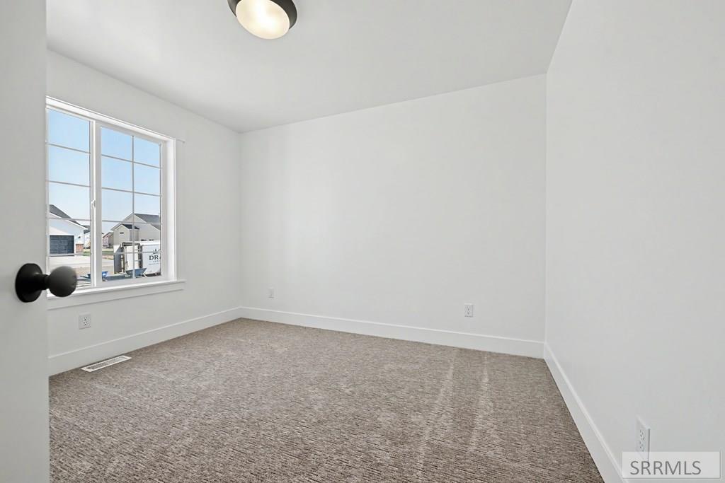 3062 Elixir Road Property Photo 8