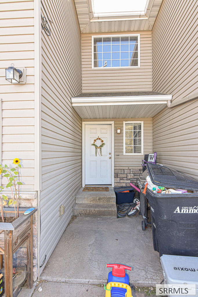 2057 S Eagles Homestead Drive Property Photo 3