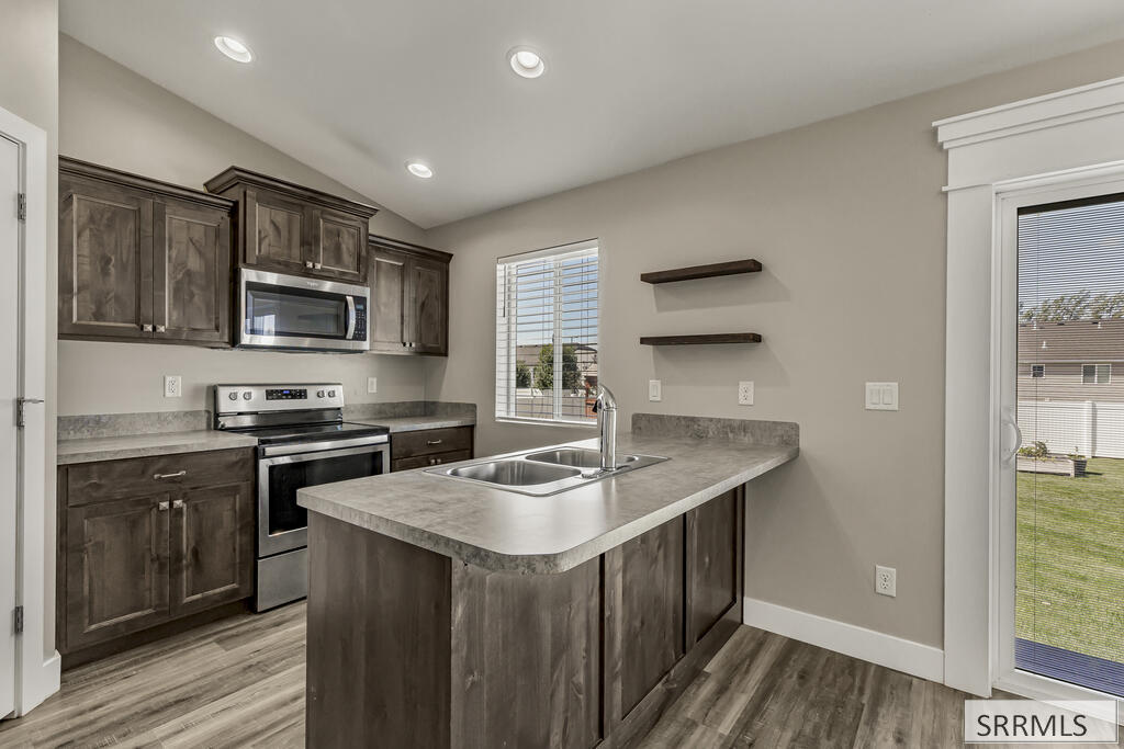 3976 S Hazen Drive Property Photo 11
