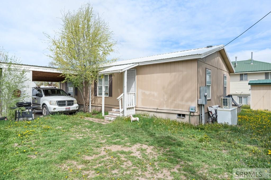 194/196 W Center Street Property Photo 2