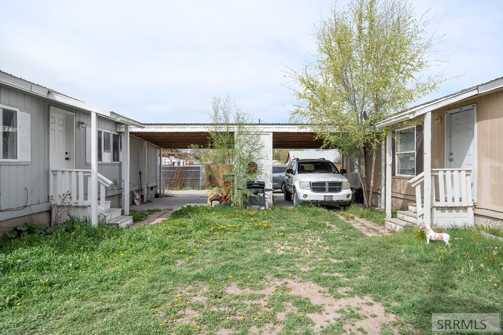 194/196 W Center Street Property Photo 3