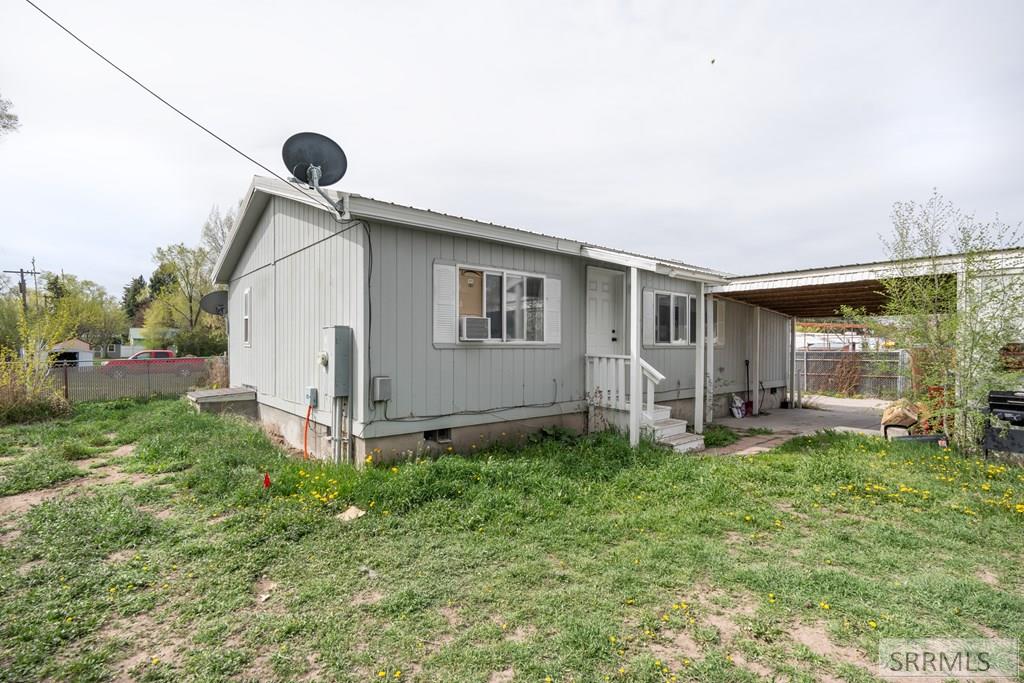 194/196 W Center Street Property Photo 6