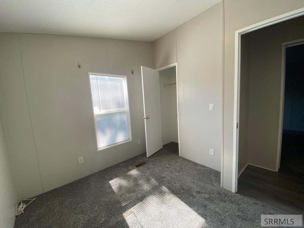 194/196 W Center Street Property Photo 20