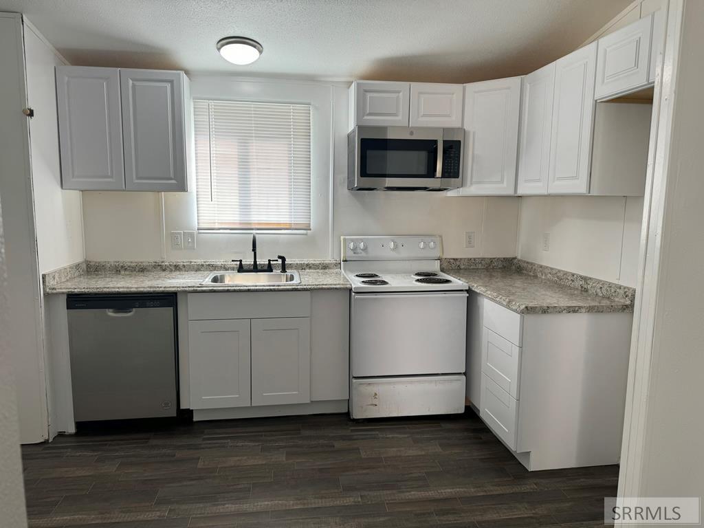 194/196 W Center Street Property Photo 25