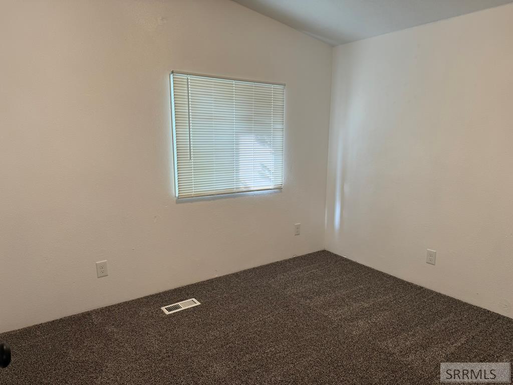 194/196 W Center Street Property Photo 26