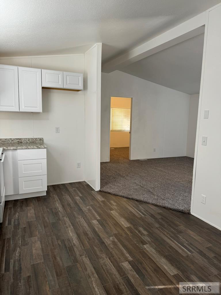 194/196 W Center Street Property Photo 31