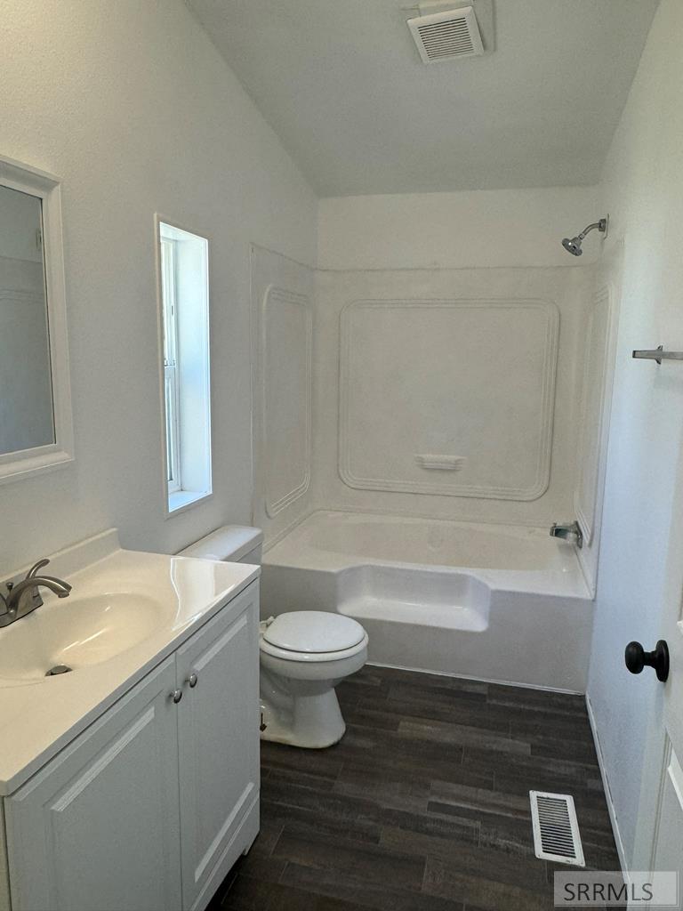 194/196 W Center Street Property Photo 35