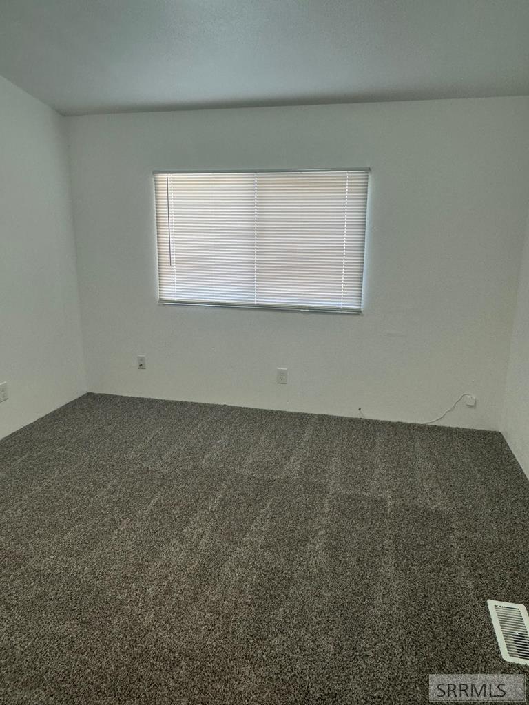 194/196 W Center Street Property Photo 36