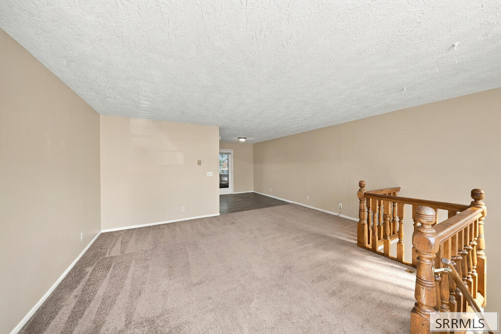 601 John Adams Court # 5 Property Photo 3