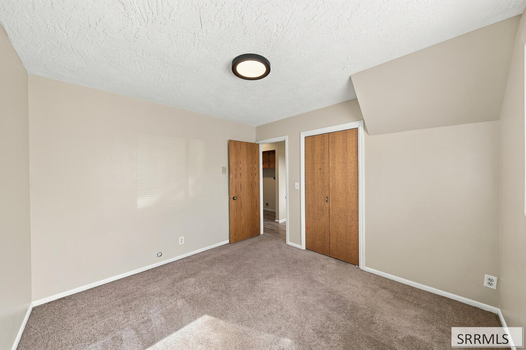 601 John Adams Court # 5 Property Photo 15