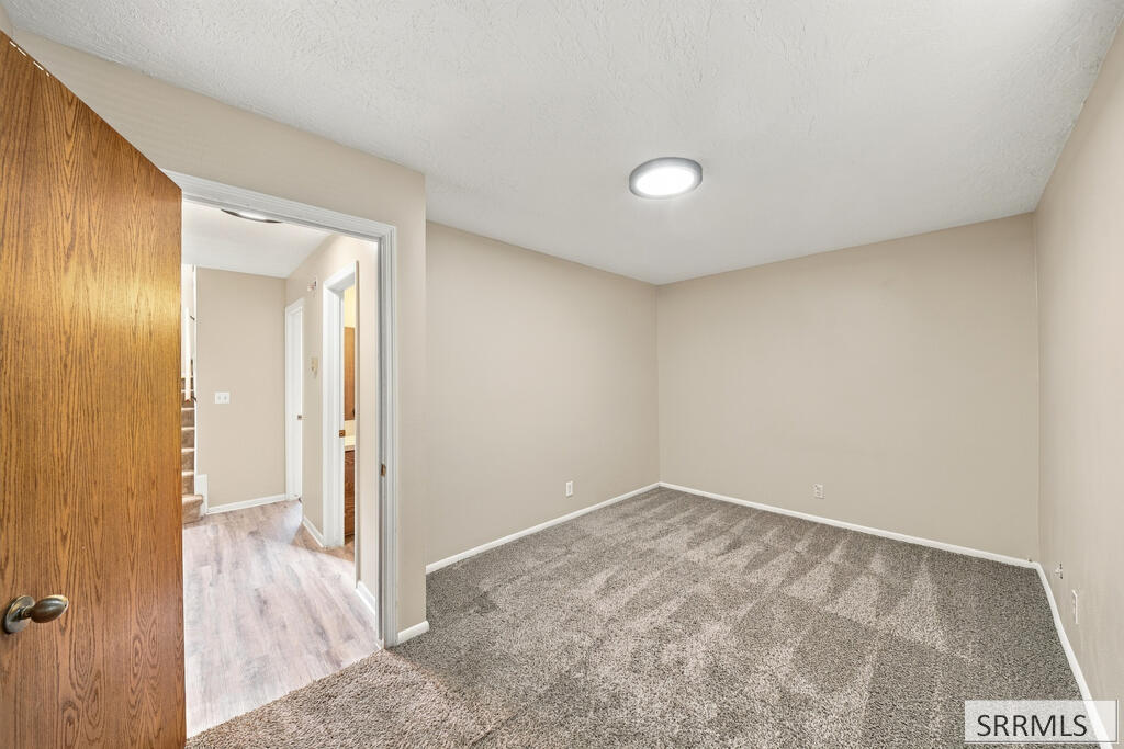 601 John Adams Court # 5 Property Photo 19