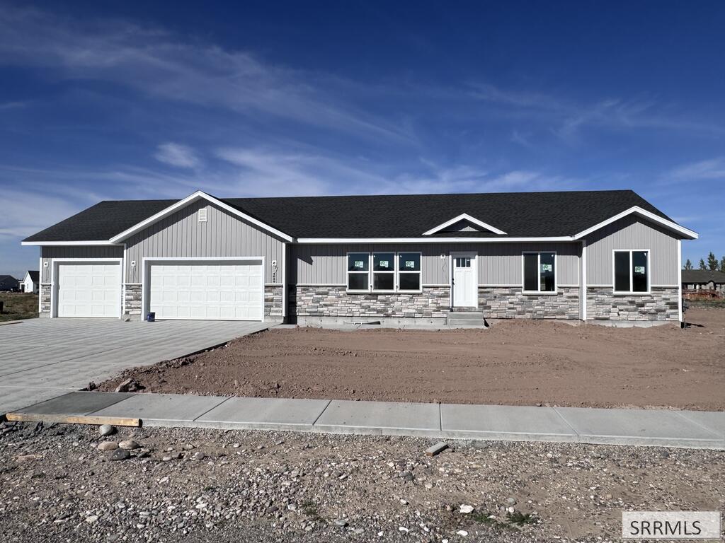 4049 E 146 N Property Photo 1