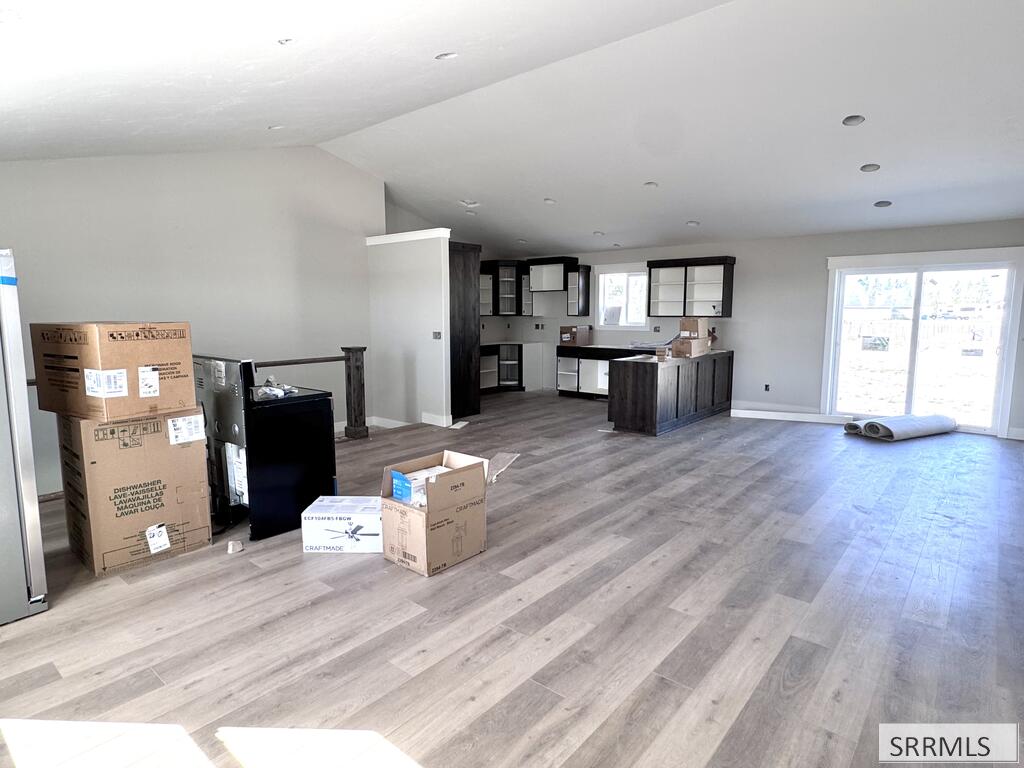 4049 E 146 N Property Photo 4