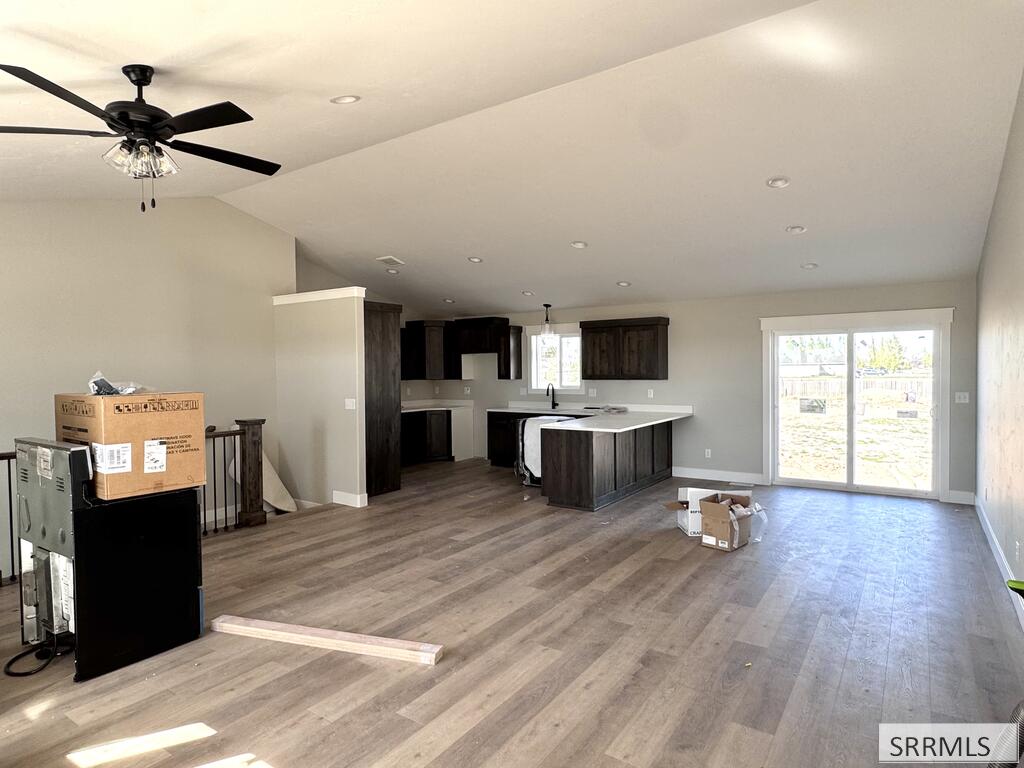 4049 E 146 N Property Photo 6
