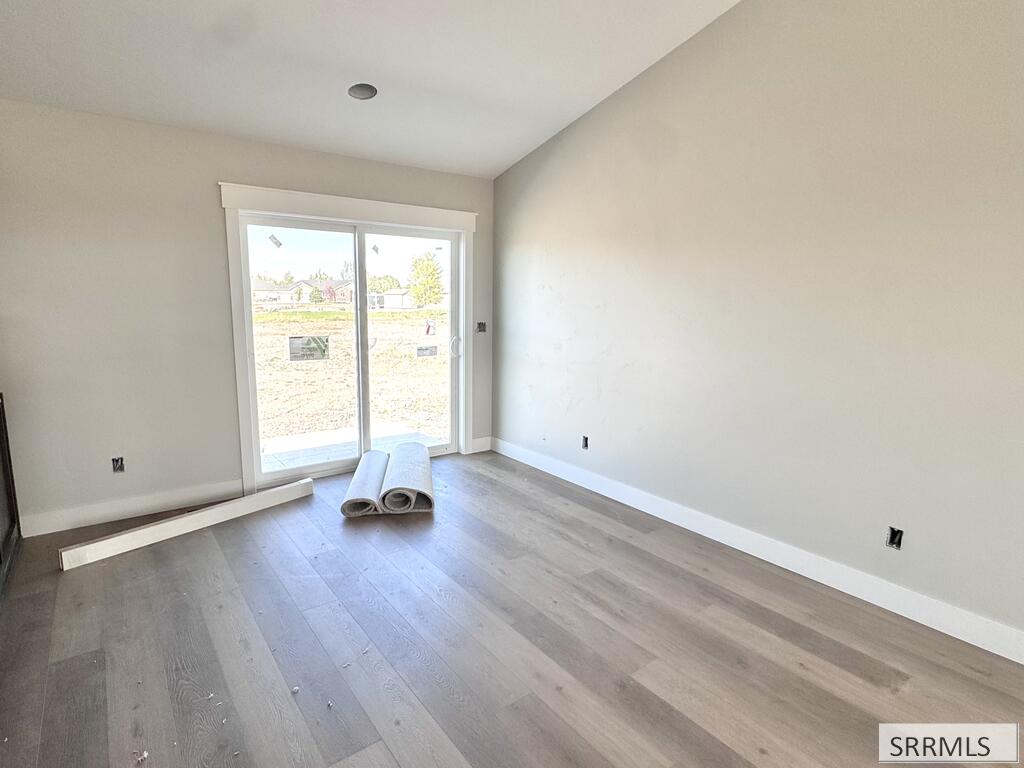 4049 E 146 N Property Photo 7