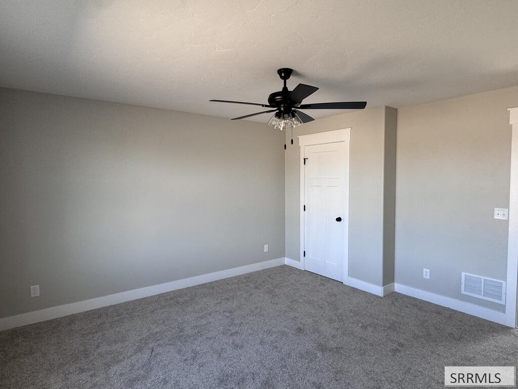 4049 E 146 N Property Photo 16