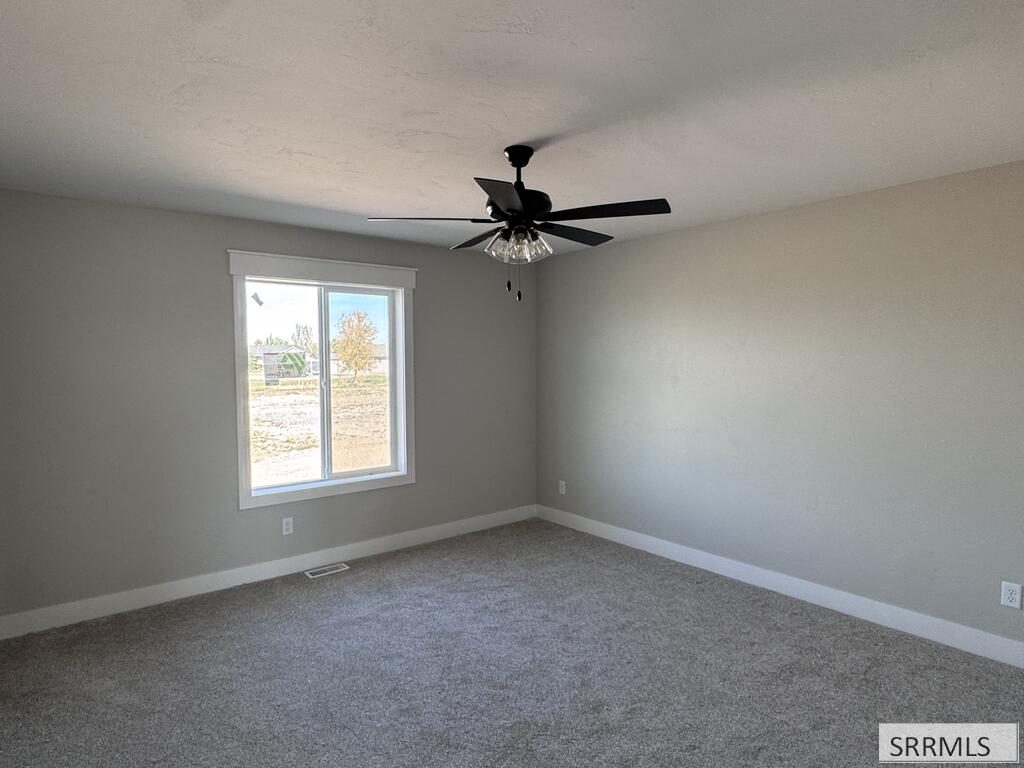 4049 E 146 N Property Photo 20