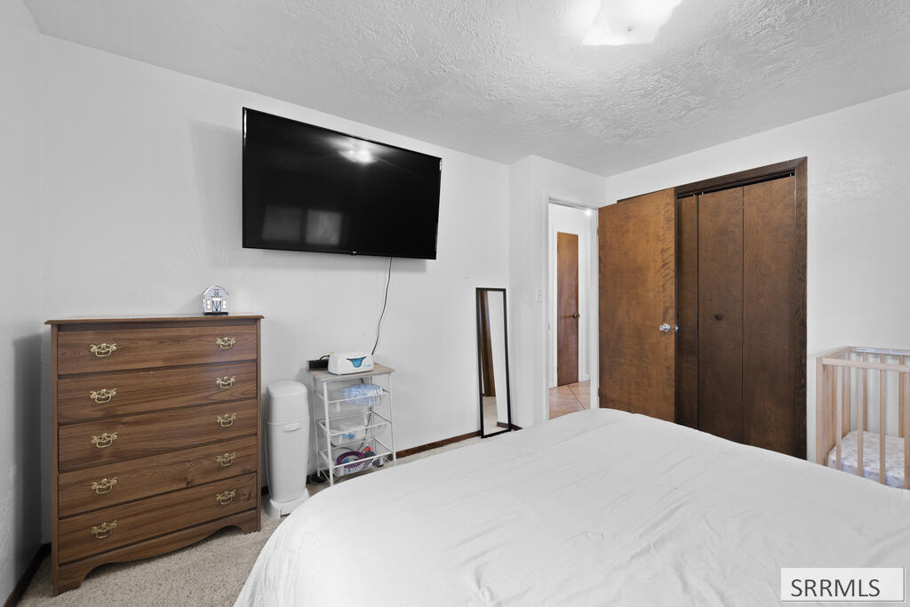 682 E 1100 N Property Photo 14