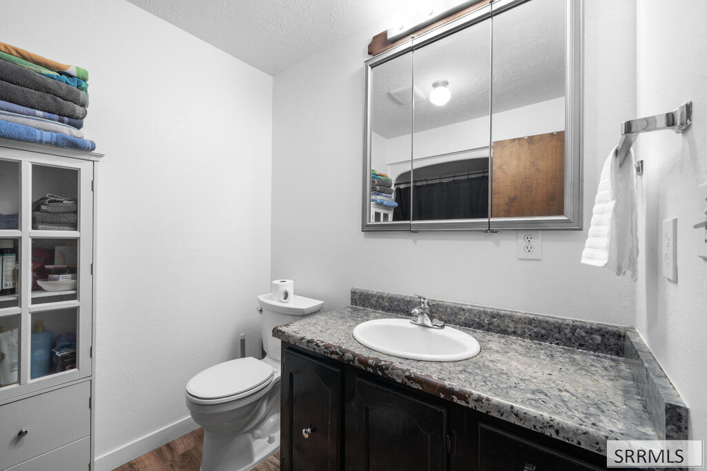 682 E 1100 N Property Photo 20
