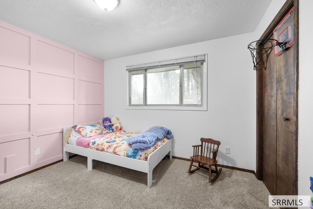 682 E 1100 N Property Photo 22