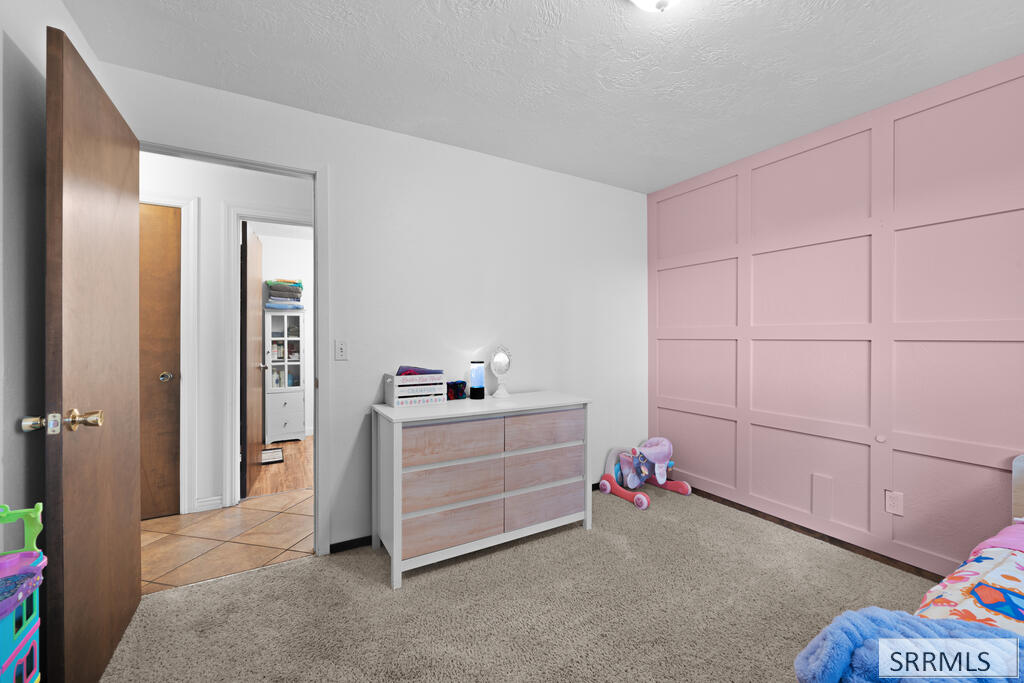 682 E 1100 N Property Photo 23