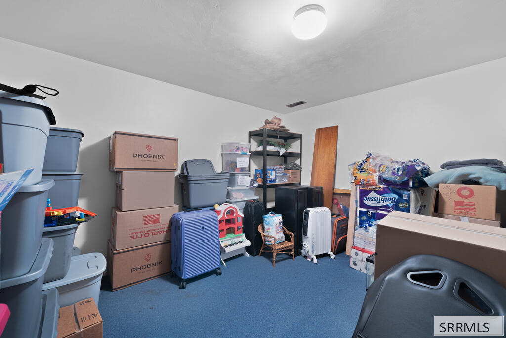 682 E 1100 N Property Photo 30