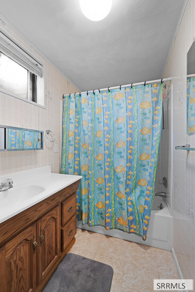 682 E 1100 N Property Photo 35