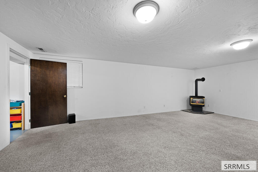 682 E 1100 N Property Photo 39