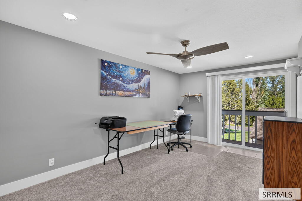 23 Cedar Hills Drive Property Photo 22