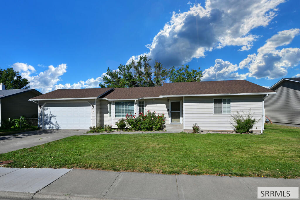 310 Tiebreaker Drive Property Photo 1