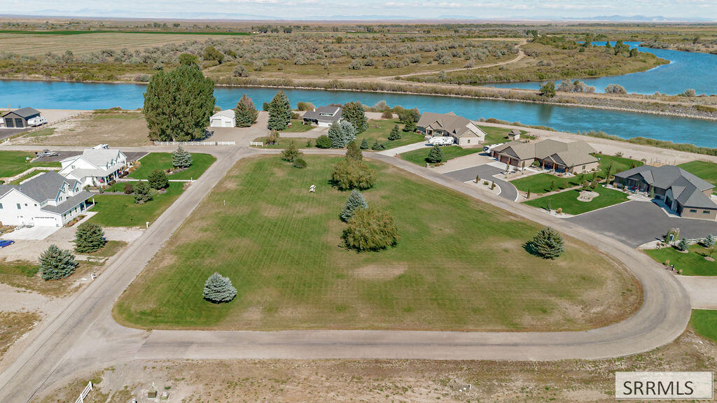 L9 B3 3067 E Property Photo 19
